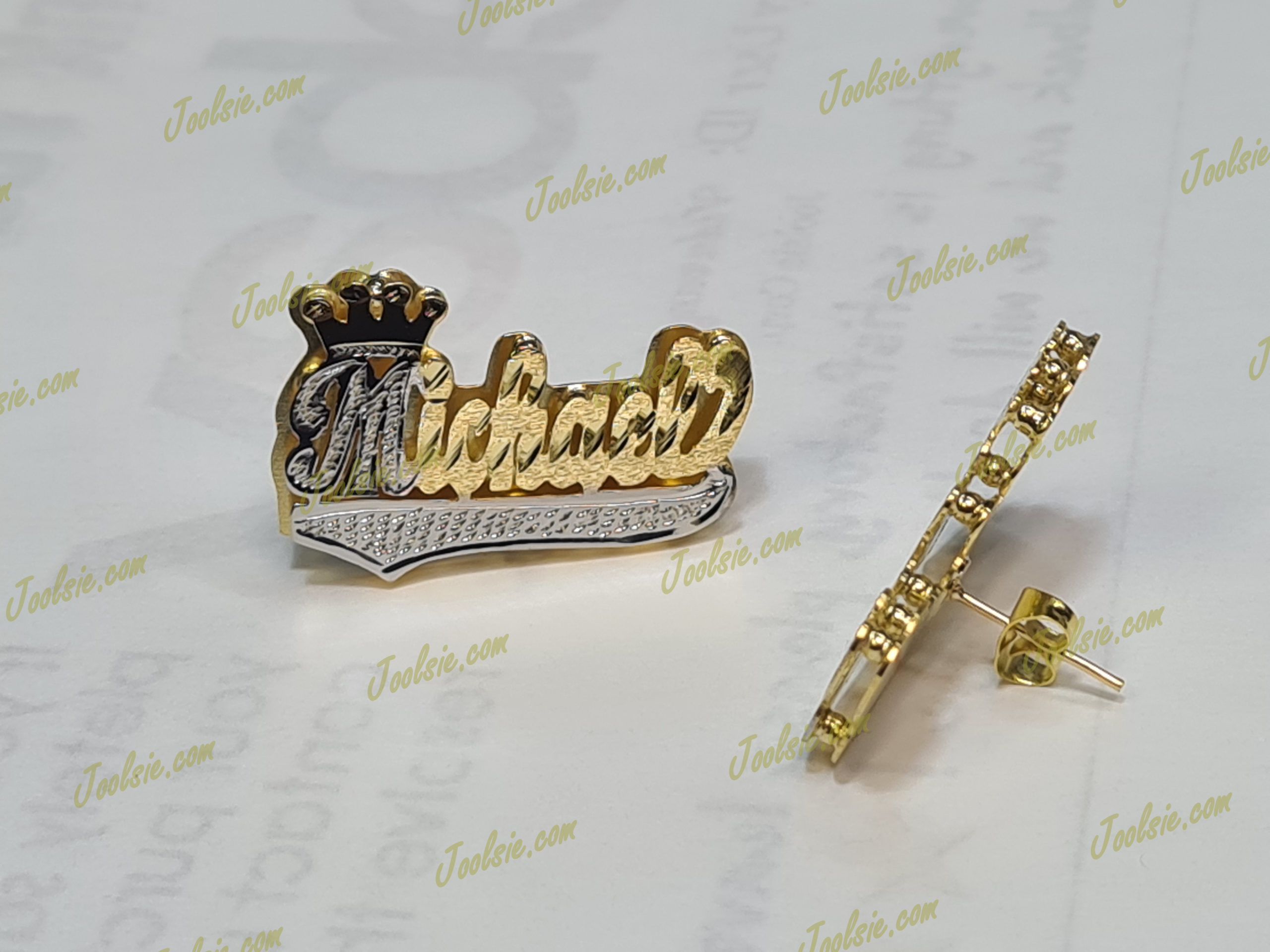 Straight Tail Crown Script Double Plated Name Studs